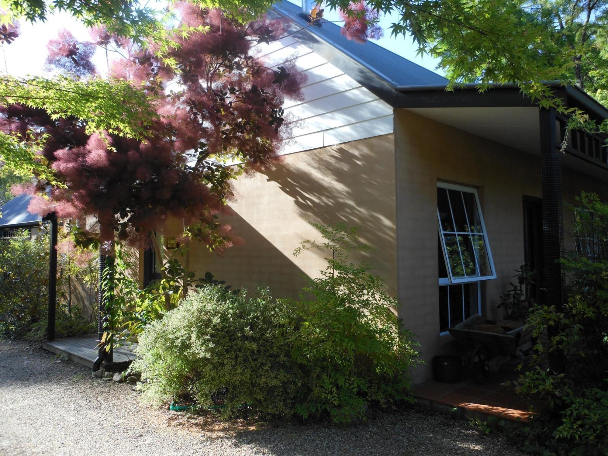 Merrimeet Cottages Bright Exterior photo